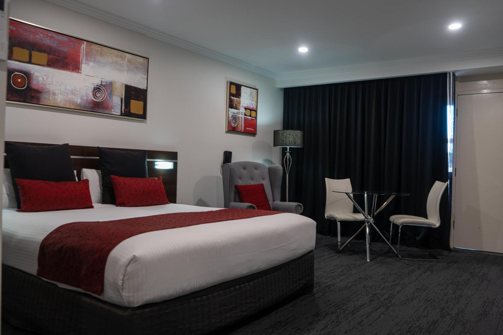 Golden West Motor Inn Даббо Экстерьер фото